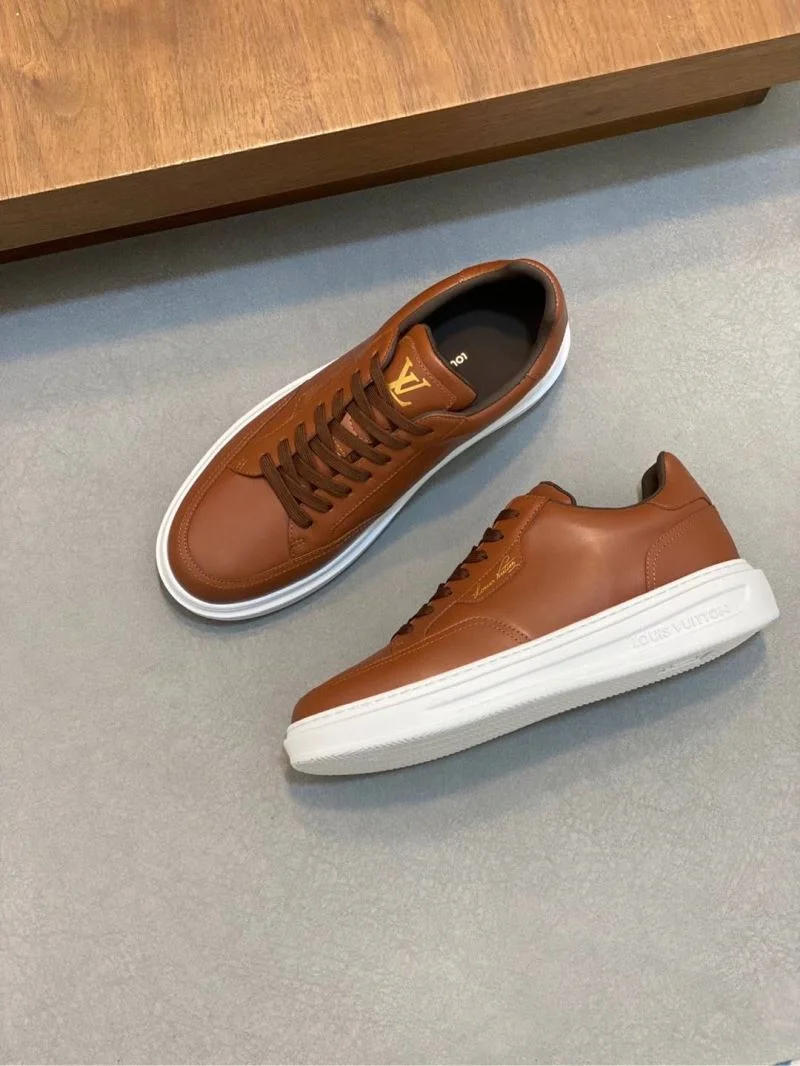 Louis Vuitton Low Shoes Youthful 32966
