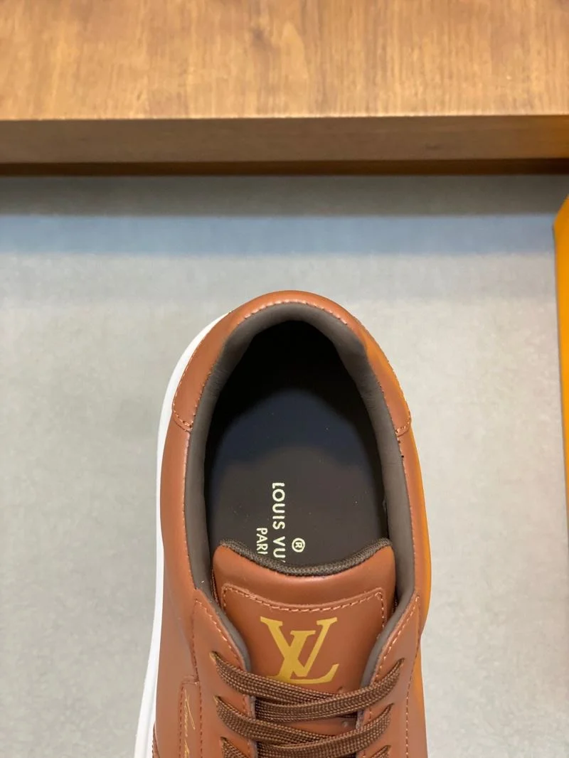 Louis Vuitton Low Shoes Youthful 32966