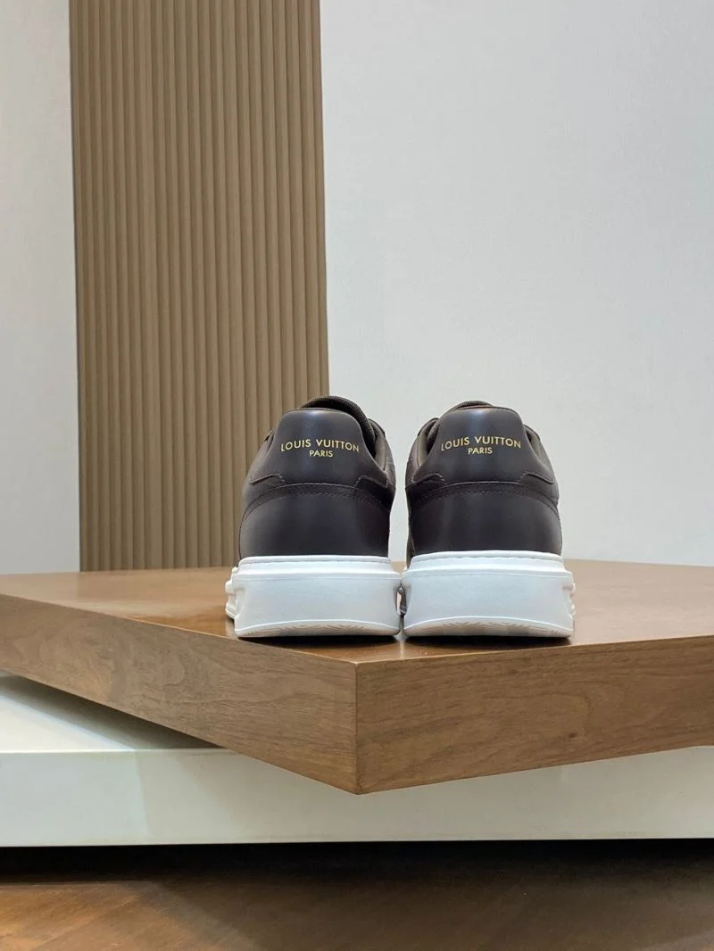 Durable Louis Vuitton Low Shoes 32949