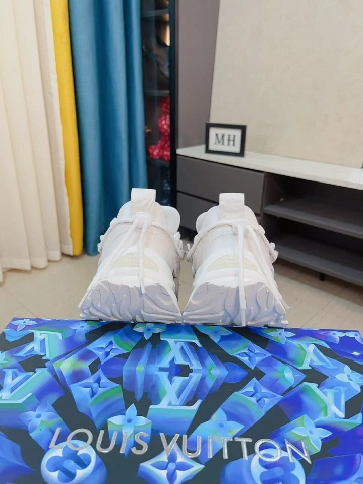 Louis Vuitton Low Shoes Original 32958