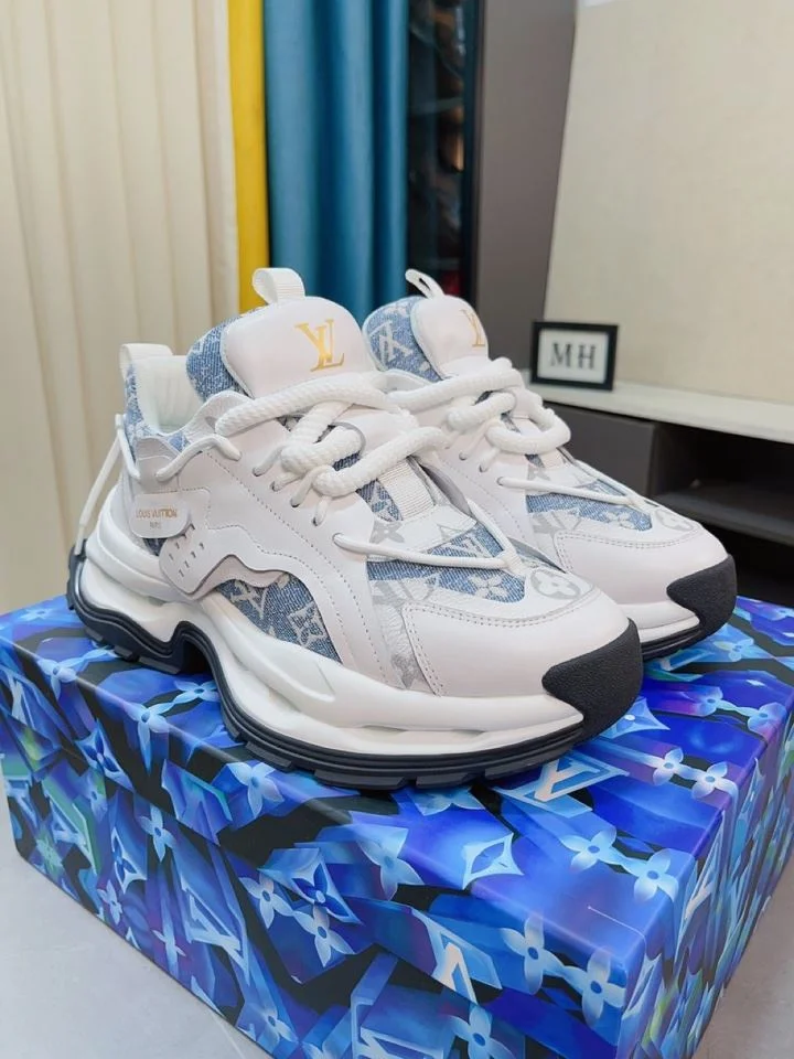 EyeCatching Louis Vuitton Low Shoes 32956