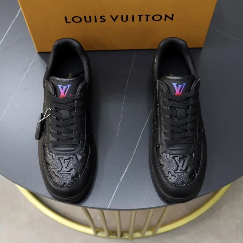Louis Vuitton Low Shoes WaterResistant 32942