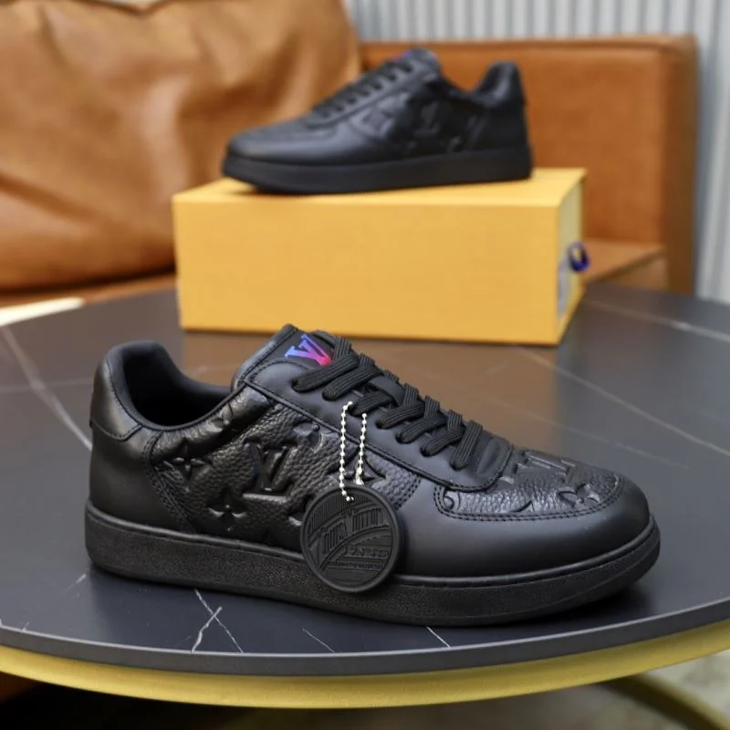 Louis Vuitton Low Shoes WaterResistant 32942