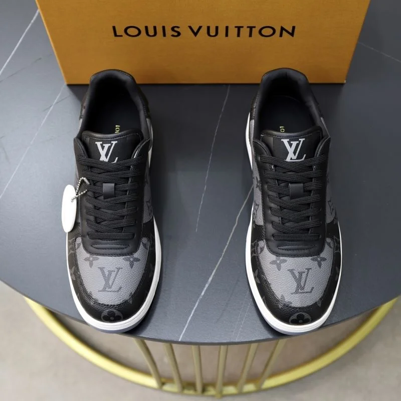 Durable Louis Vuitton Low Shoes 32947
