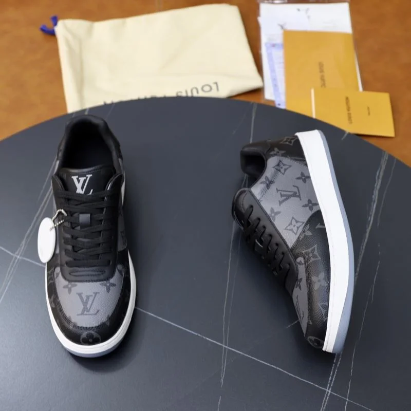 Durable Louis Vuitton Low Shoes 32947