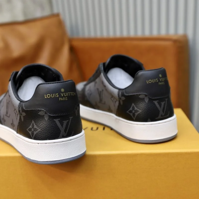 Durable Louis Vuitton Low Shoes 32947
