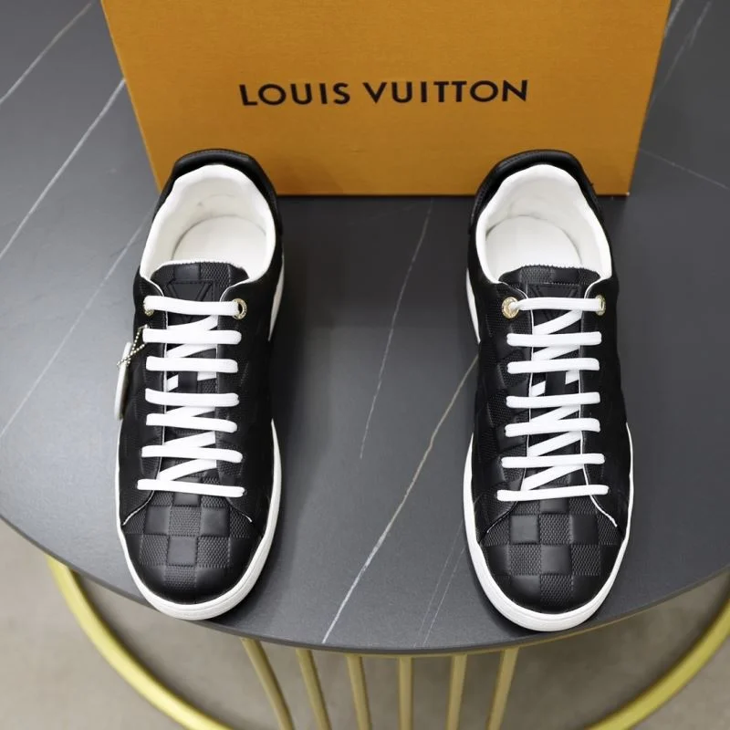 ModernLook Louis Vuitton Low Shoes 32927
