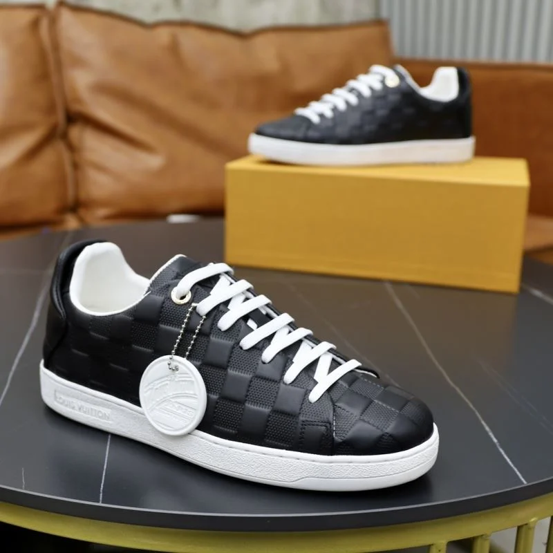 ModernLook Louis Vuitton Low Shoes 32927