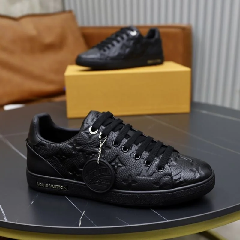 Louis Vuitton Low Shoes Functional 32926