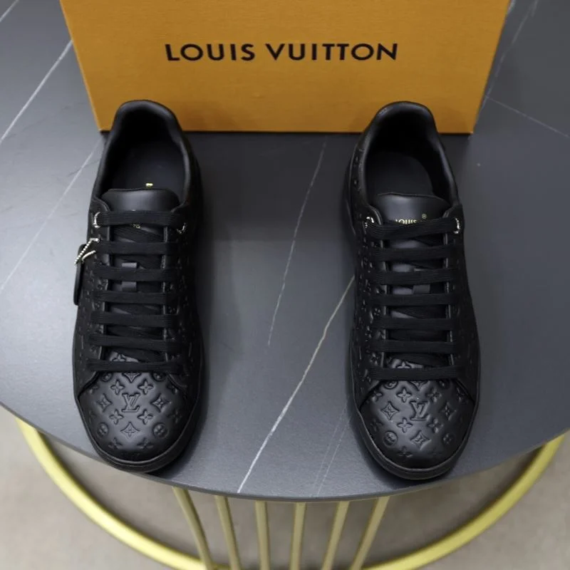 Louis Vuitton Low Shoes WeatherProof 32939