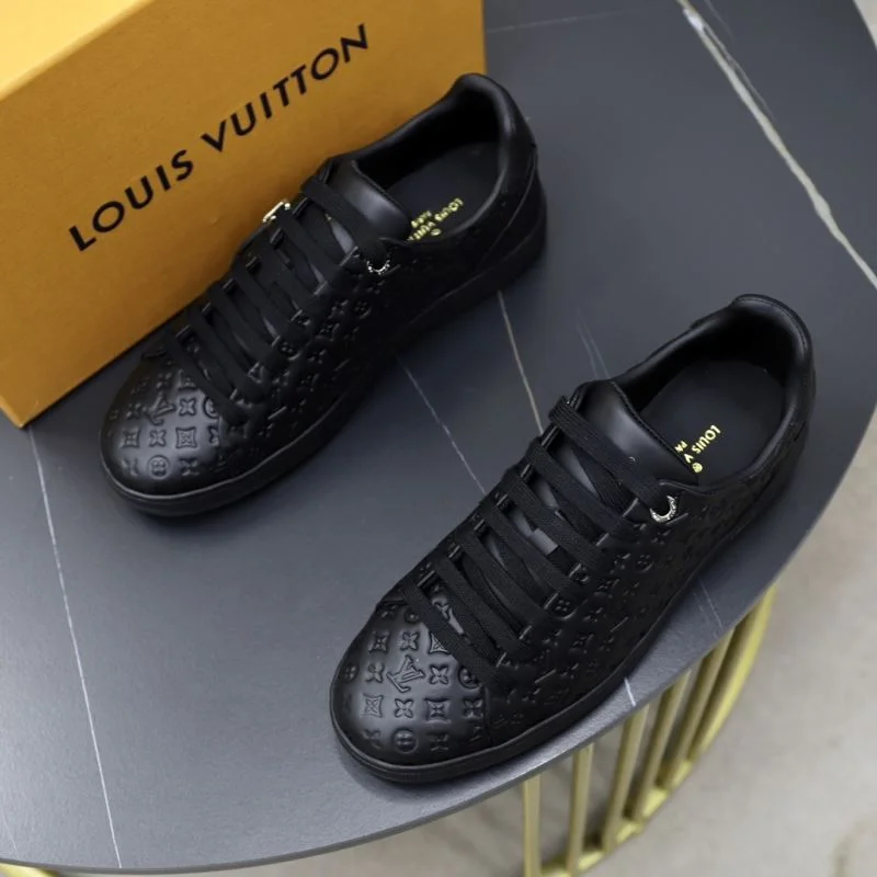 Louis Vuitton Low Shoes WeatherProof 32939
