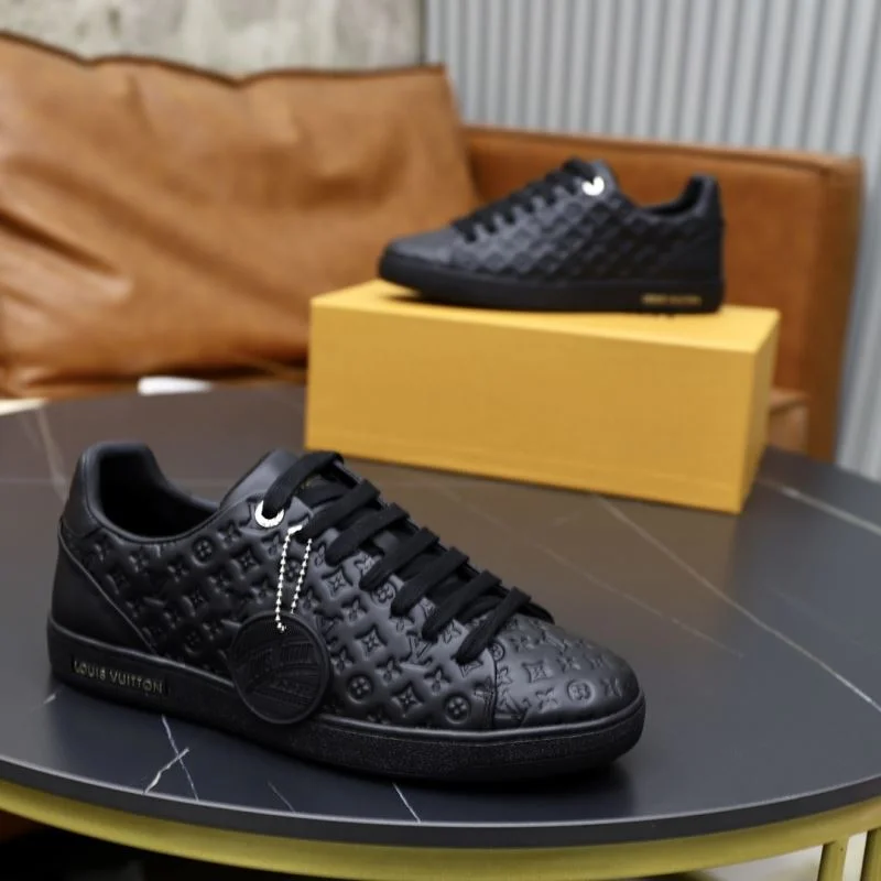 Louis Vuitton Low Shoes WeatherProof 32939
