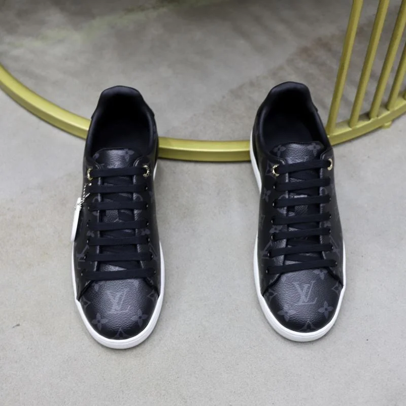 Louis Vuitton Low Shoes Soft 32933