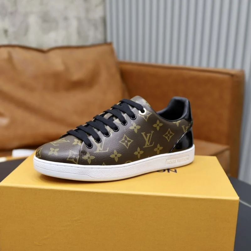 Effortless Louis Vuitton Low Shoes 32924