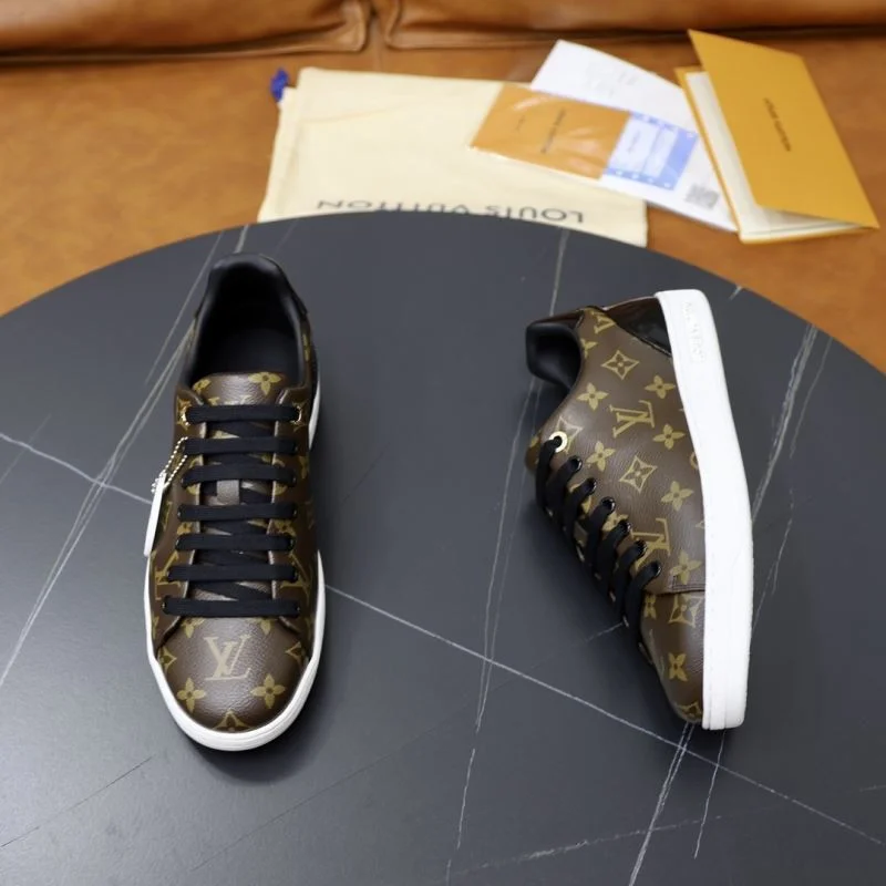 Effortless Louis Vuitton Low Shoes 32924