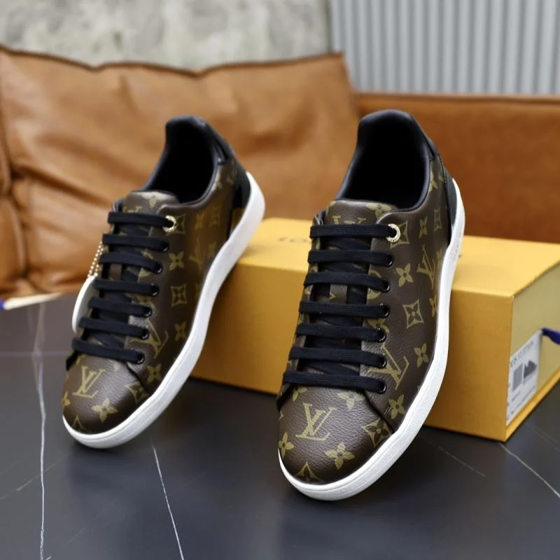 Effortless Louis Vuitton Low Shoes 32924