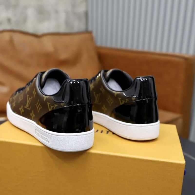 Effortless Louis Vuitton Low Shoes 32924