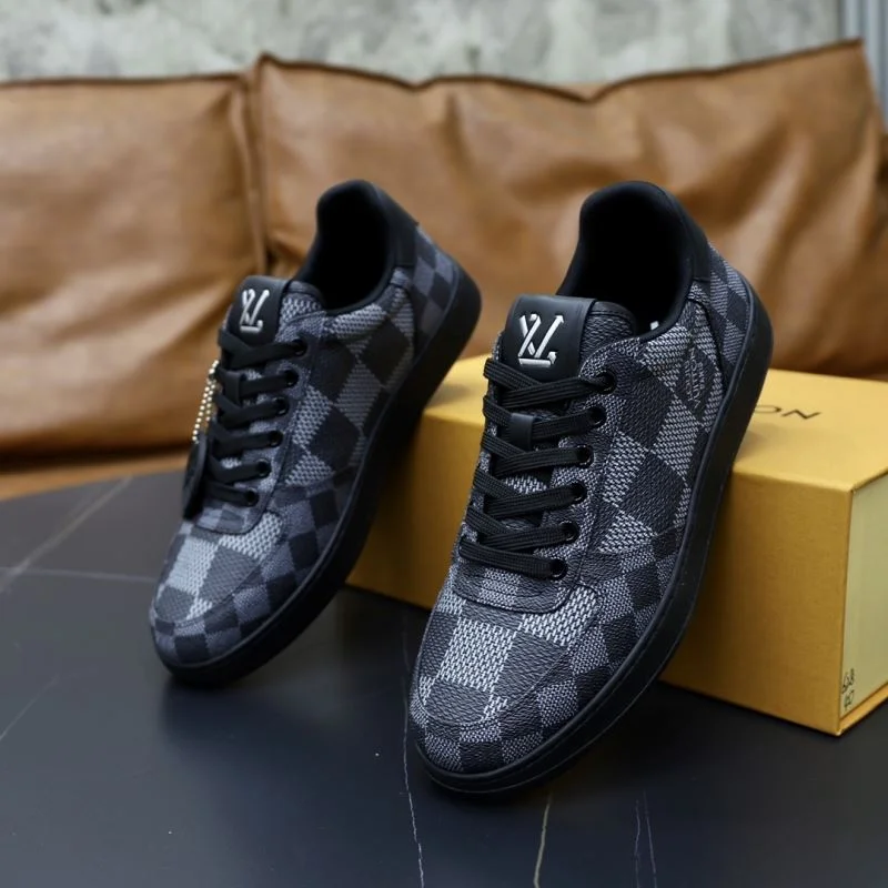 Flexible Louis Vuitton Low Shoes 32937