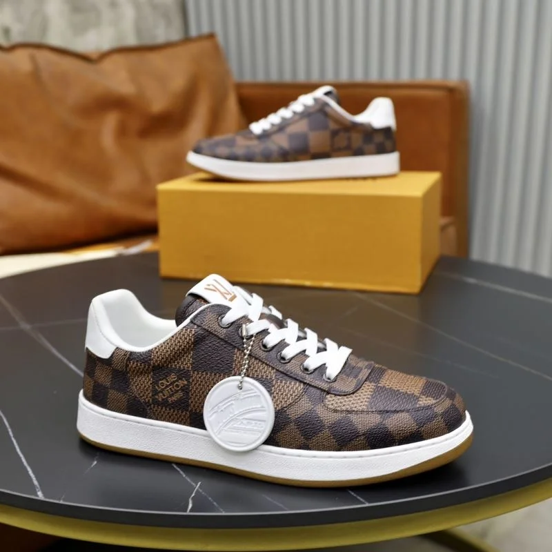 Casual Louis Vuitton Low Shoes 32938