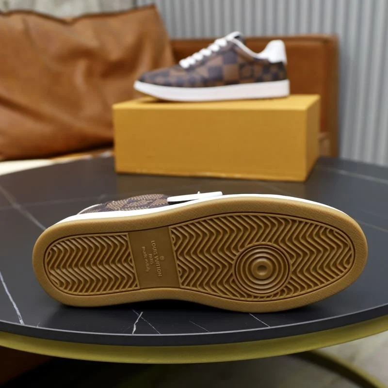 Casual Louis Vuitton Low Shoes 32938