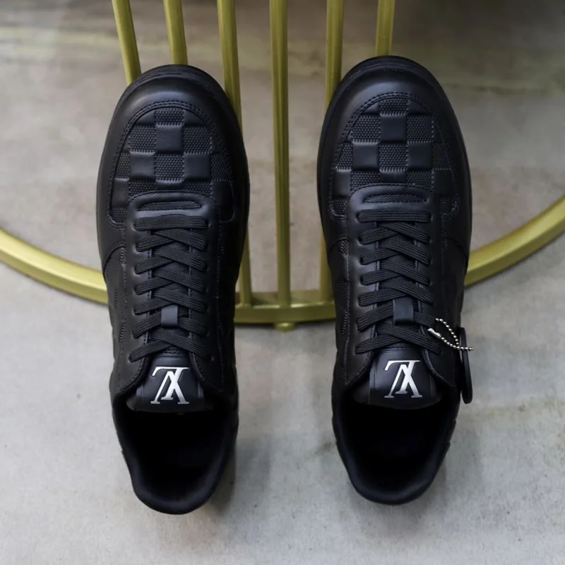 Louis Vuitton Low Shoes Effortless 32922