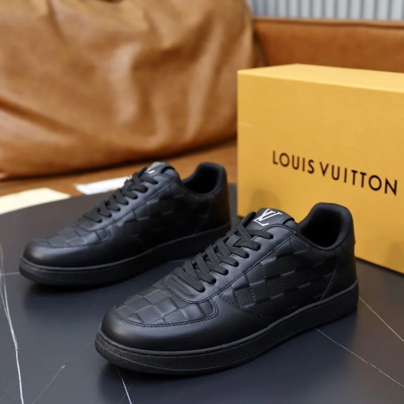 Louis Vuitton Low Shoes Effortless 32922