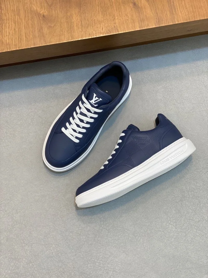 FashionForward Louis Vuitton Low Shoes 32940