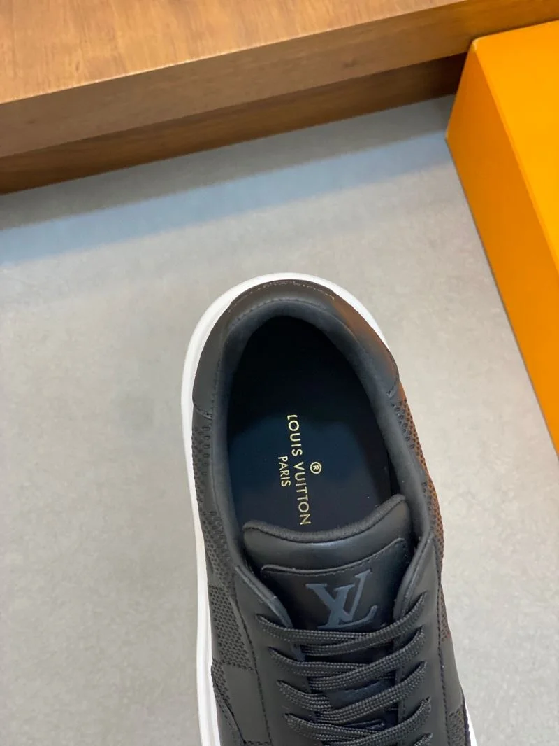 AllSeason Louis Vuitton Low Shoes 32917