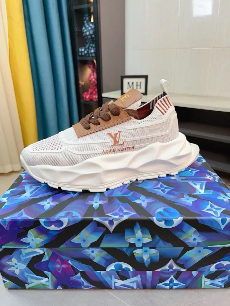 Louis Vuitton Low Shoes Seasonal 32909