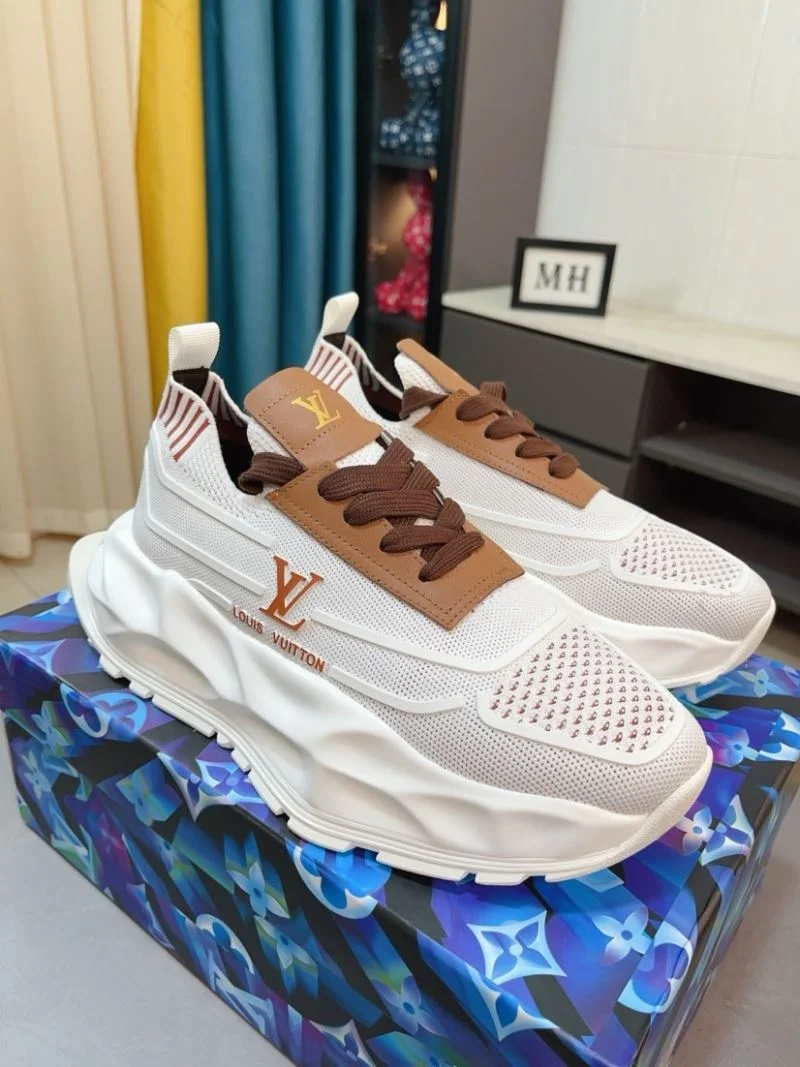 Louis Vuitton Low Shoes Seasonal 32909