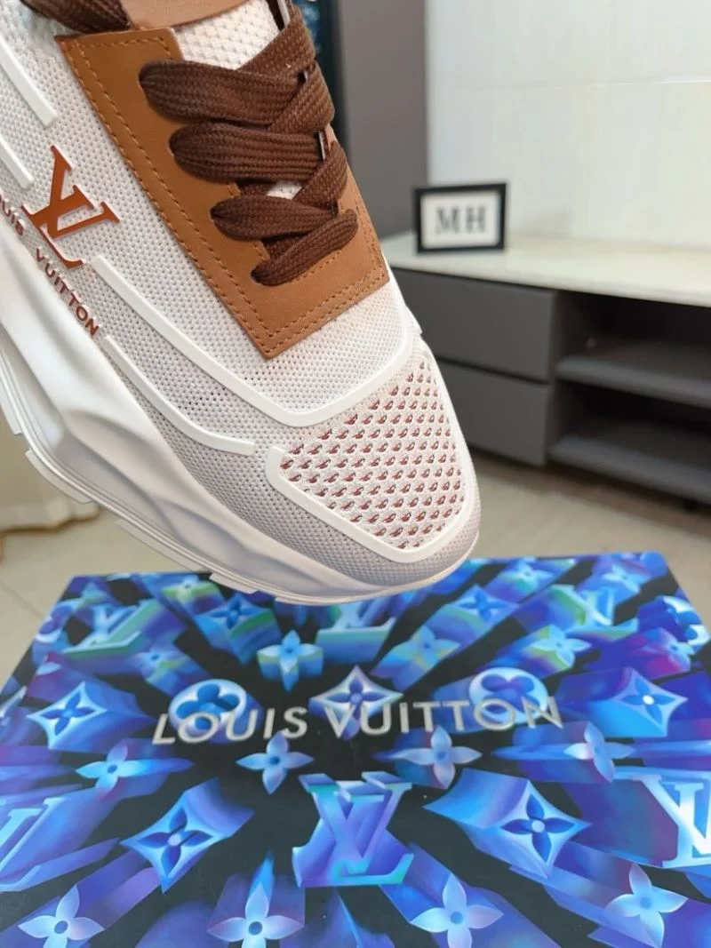 Louis Vuitton Low Shoes Seasonal 32909