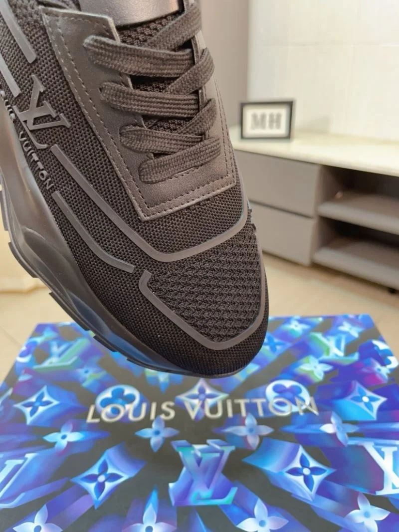 Sophisticated Louis Vuitton Low Shoes 32921