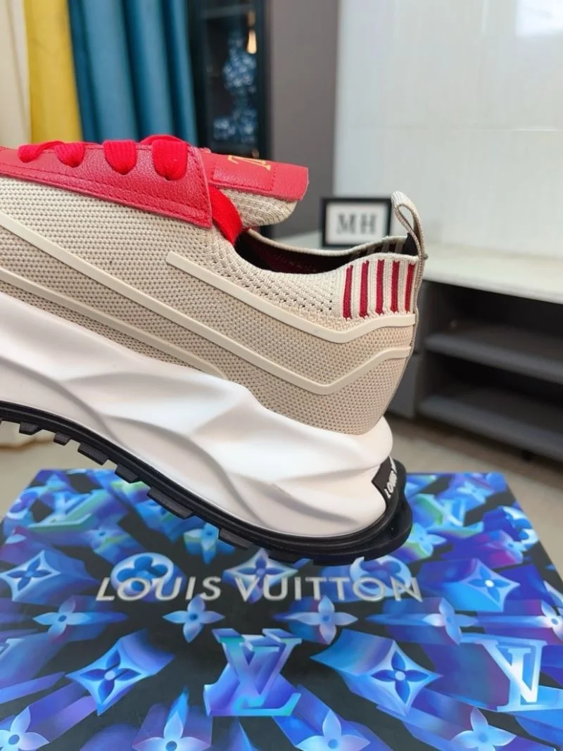 UrbanChic Louis Vuitton Low Shoes 32908