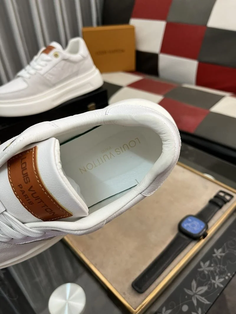 Fashionable Louis Vuitton Low Shoes 32920