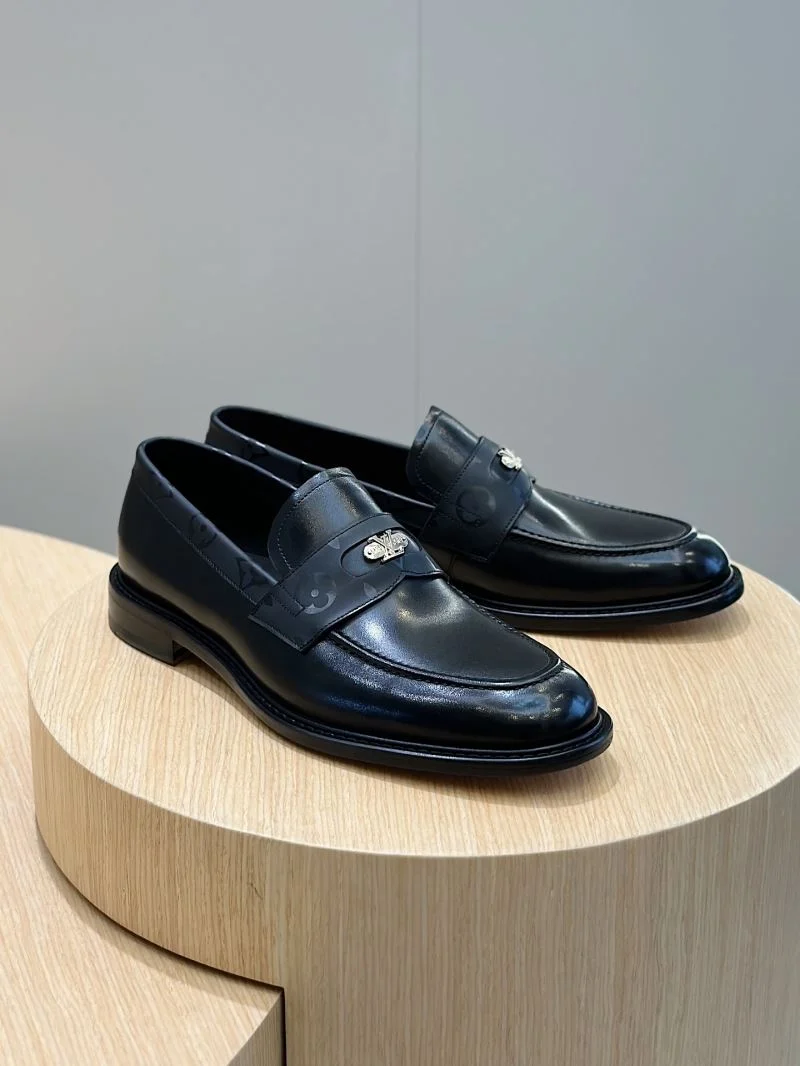 Louis Vuitton Low Shoes SmoothTexture 32914