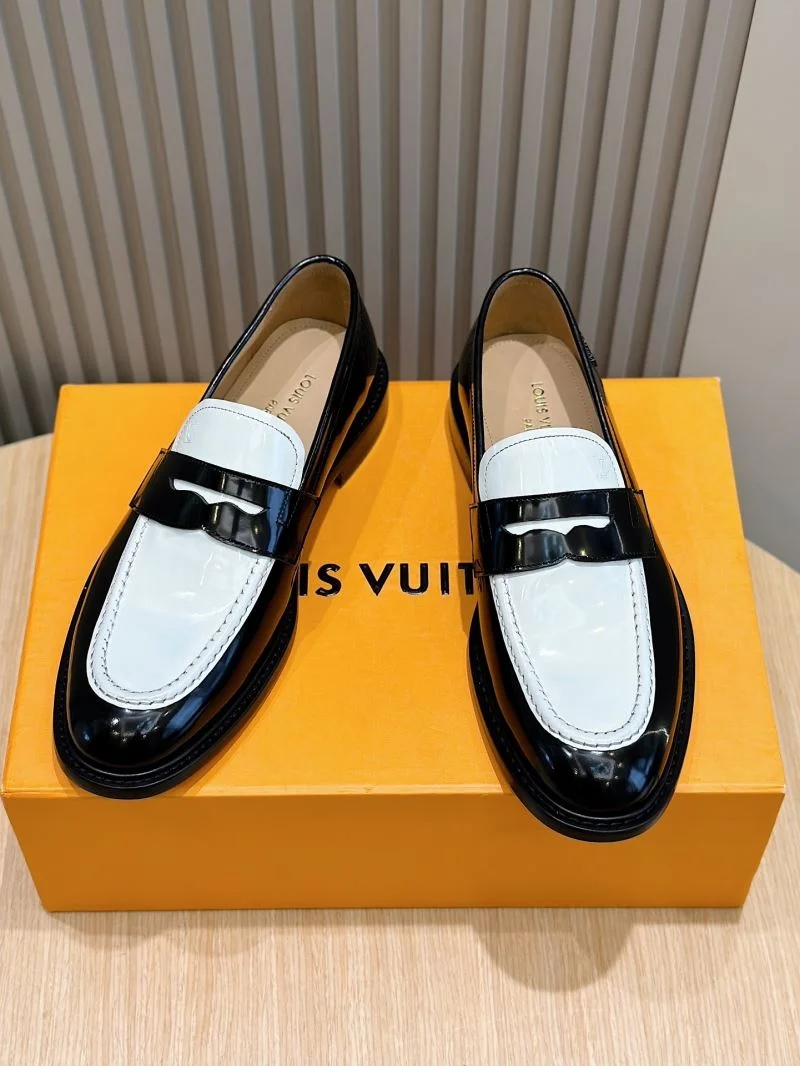 Louis Vuitton Low Shoes SoftTouch 32906