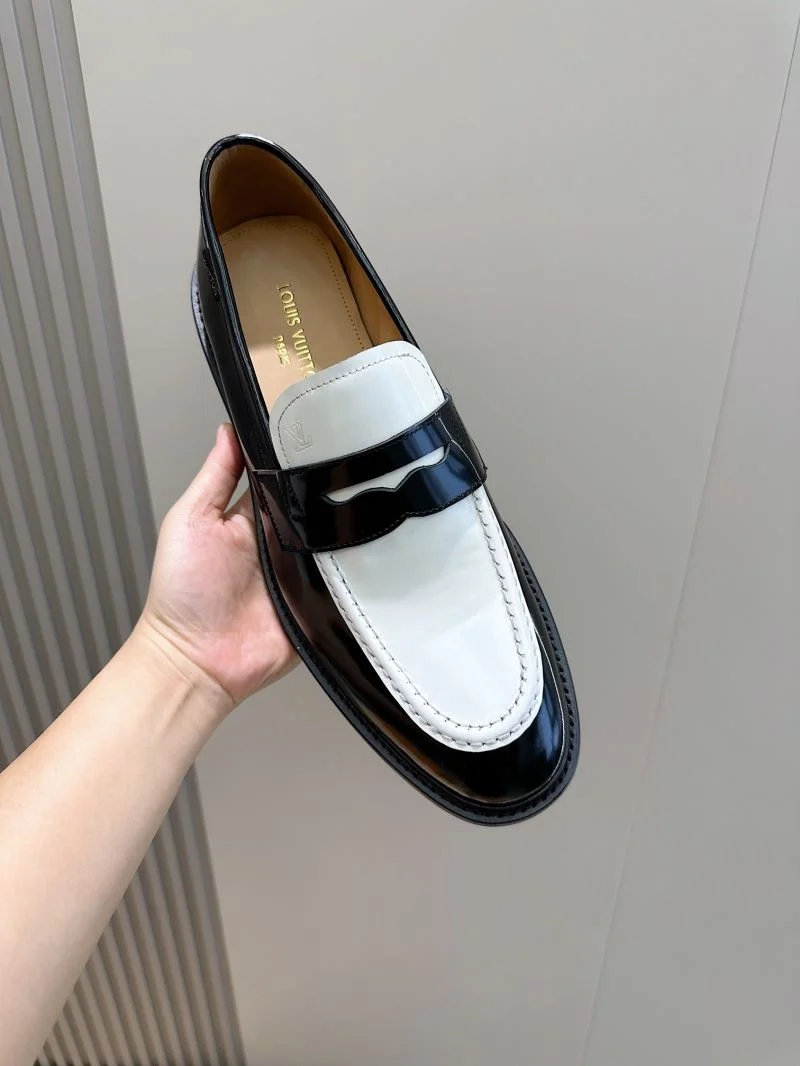 Louis Vuitton Low Shoes SoftTouch 32906