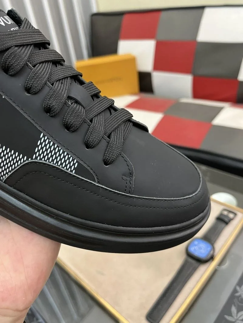 Louis Vuitton Low Shoes Cozy 32905