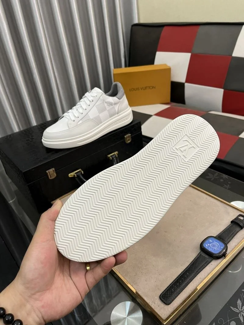 Colorful Louis Vuitton Low Shoes 32904