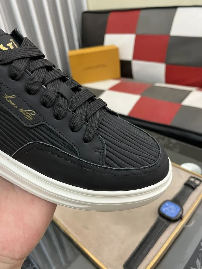 TopPick Louis Vuitton Low Shoes 32903