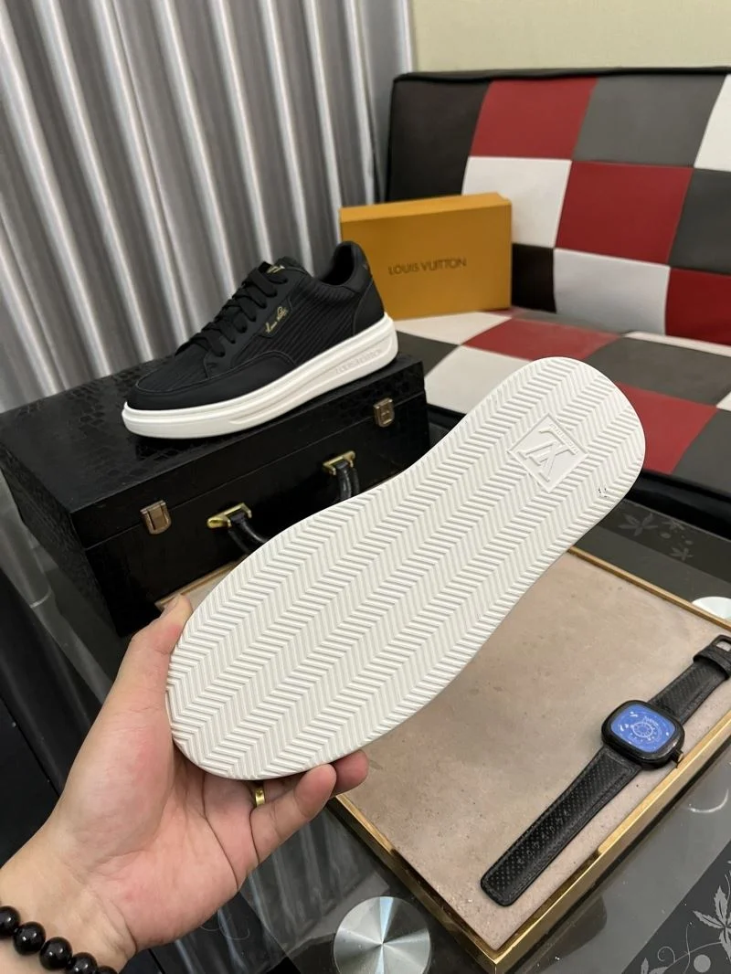 TopPick Louis Vuitton Low Shoes 32903