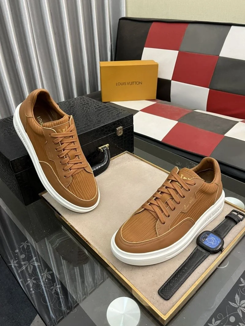 SoftTouch Louis Vuitton Low Shoes 32882