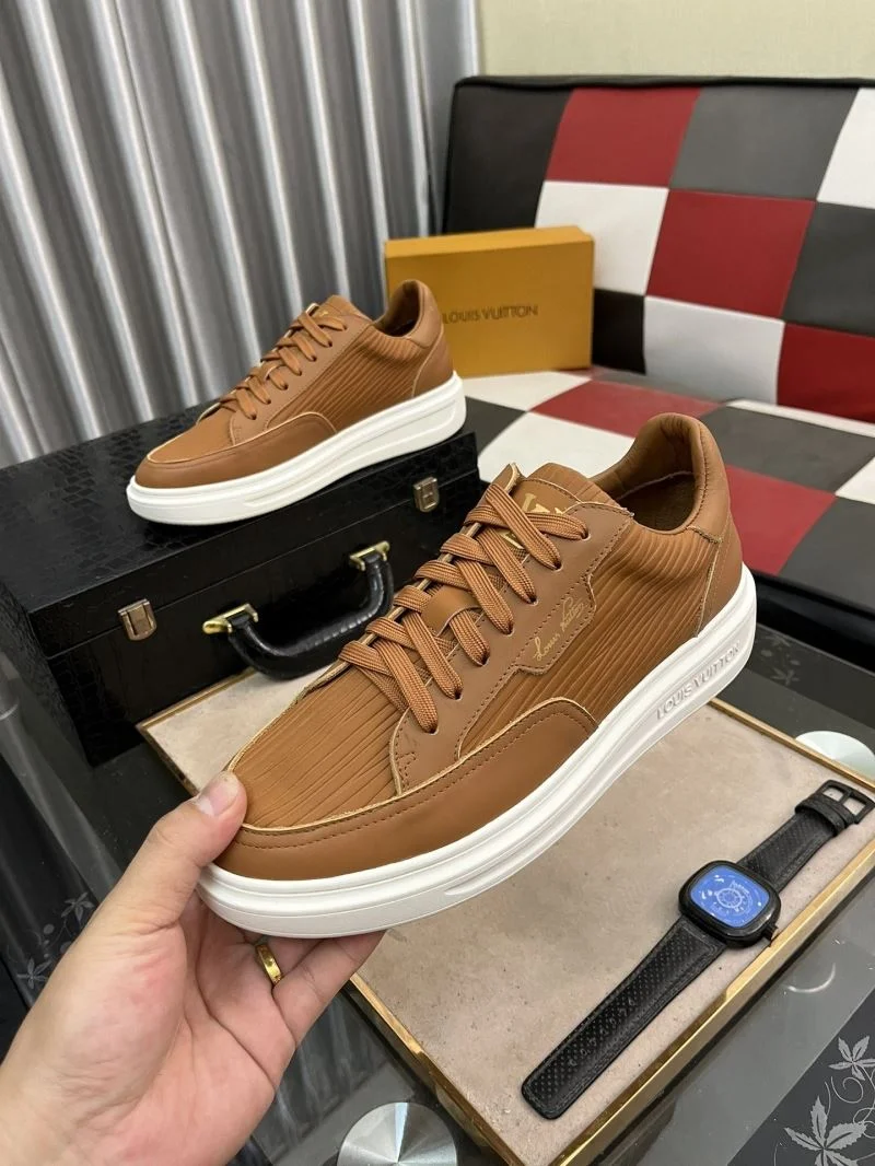 SoftTouch Louis Vuitton Low Shoes 32882