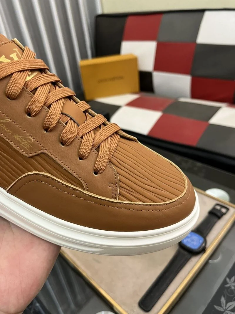 SoftTouch Louis Vuitton Low Shoes 32882