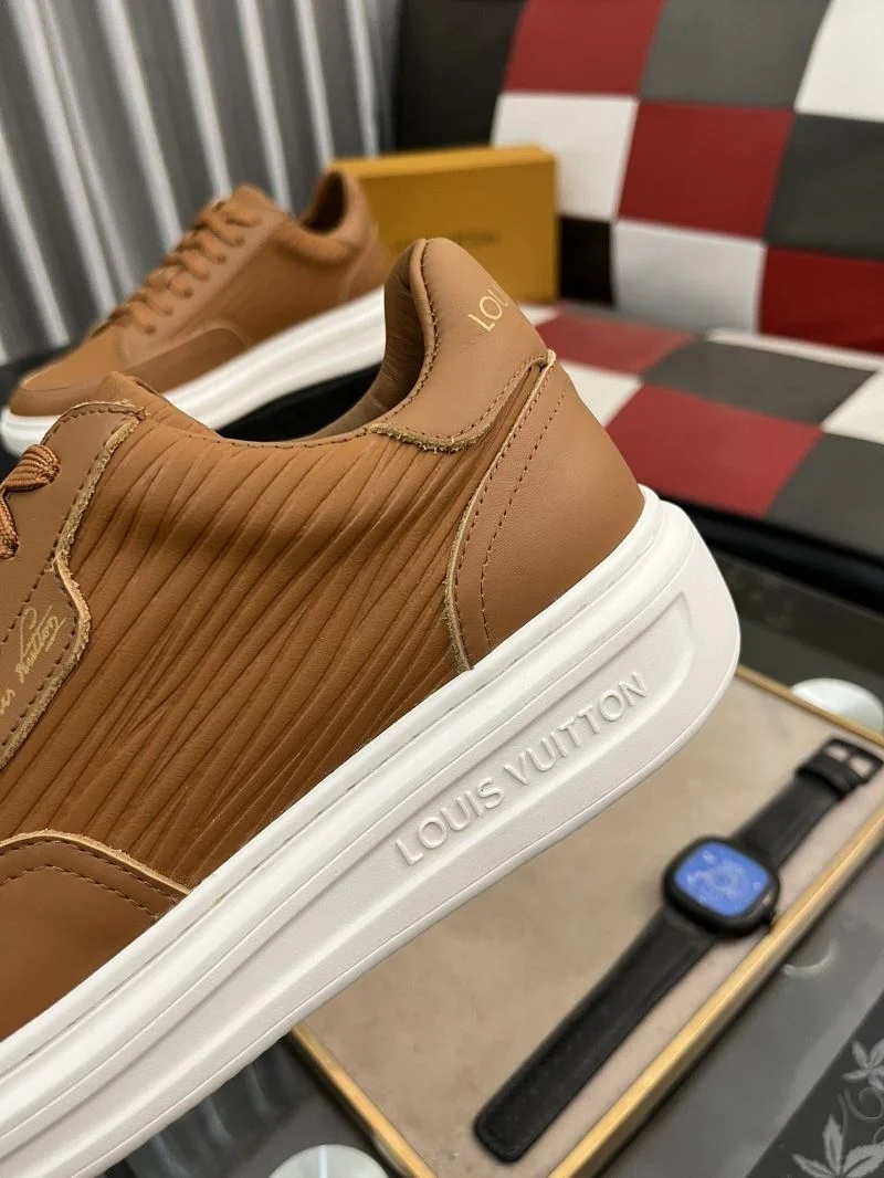 SoftTouch Louis Vuitton Low Shoes 32882