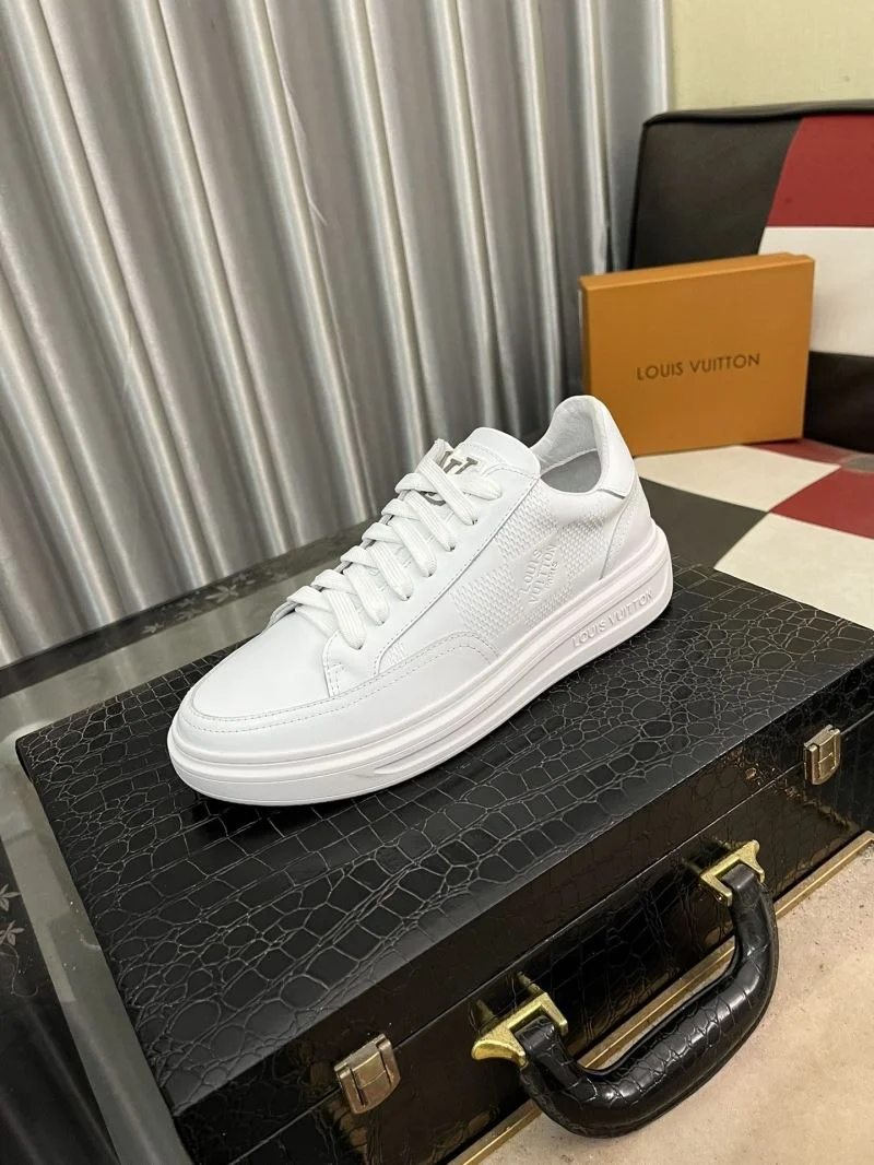 Louis Vuitton Low Shoes WeatherProof 32888