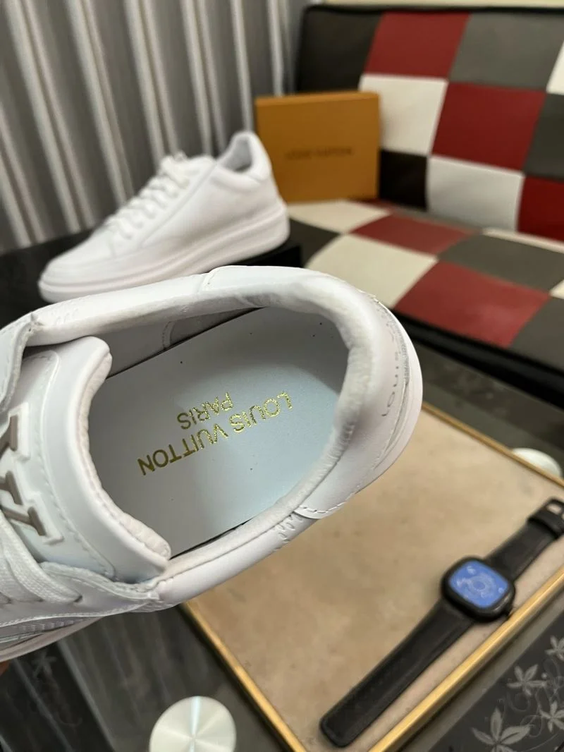 Louis Vuitton Low Shoes WeatherProof 32888