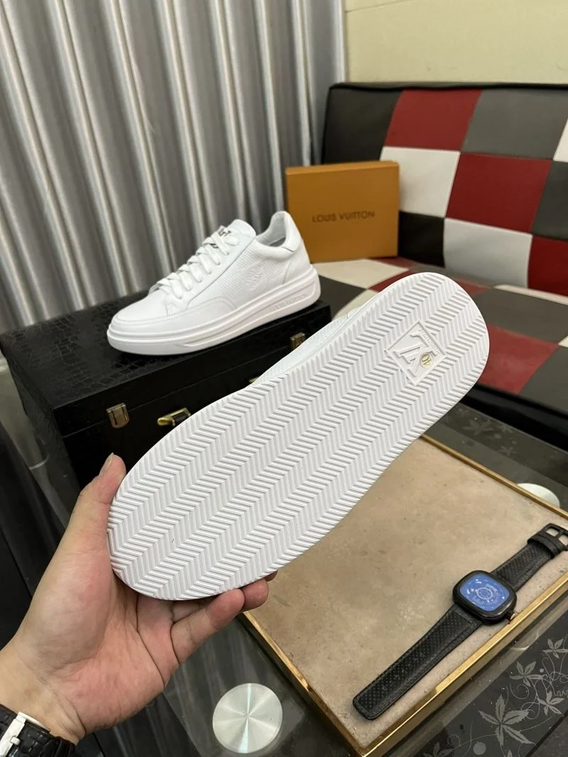 Louis Vuitton Low Shoes WeatherProof 32888