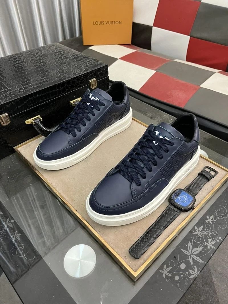 Seasonal Louis Vuitton Low Shoes 32881