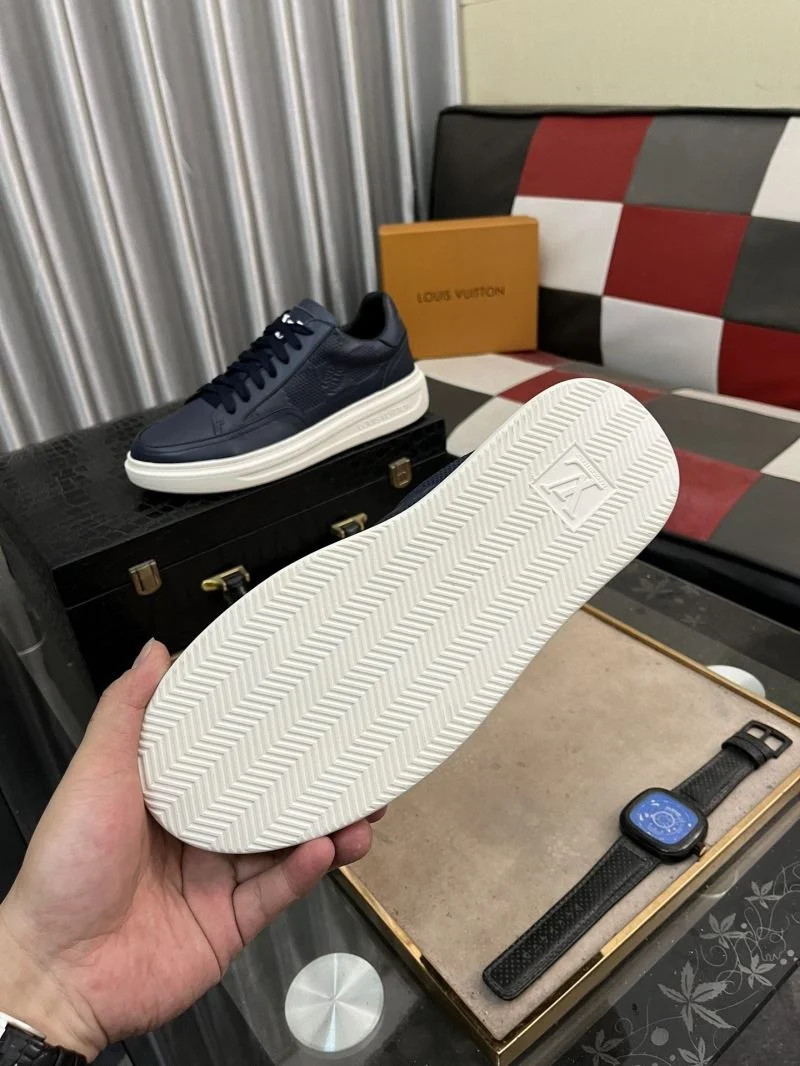Seasonal Louis Vuitton Low Shoes 32881
